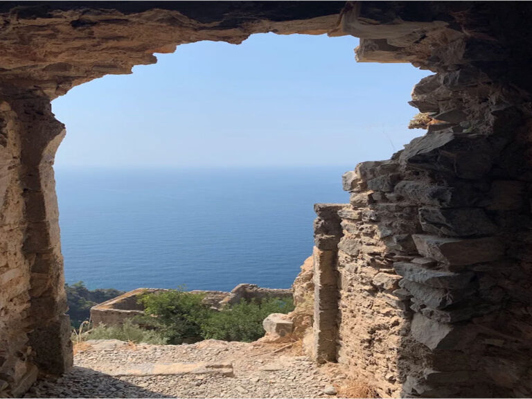 Afkule Manastırı